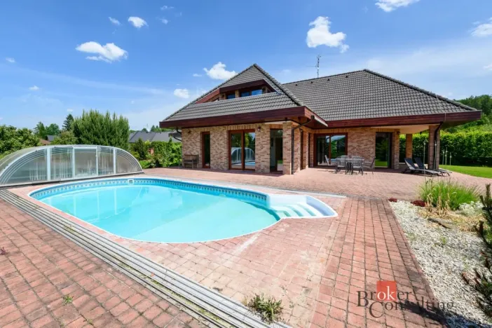Prodej rodinného domu, Štěnovice, Slunečná, 372 m2