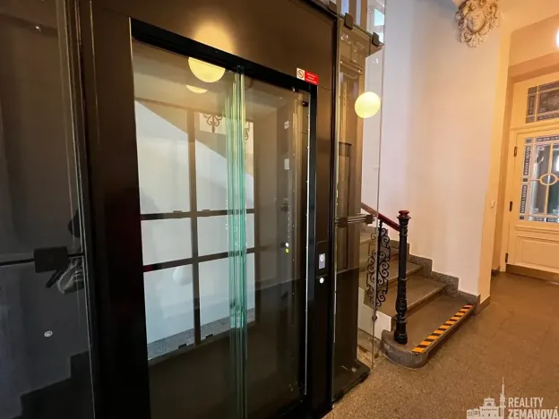 Pronájem kanceláře, Praha - Nové Město, Rumunská, 25 m2