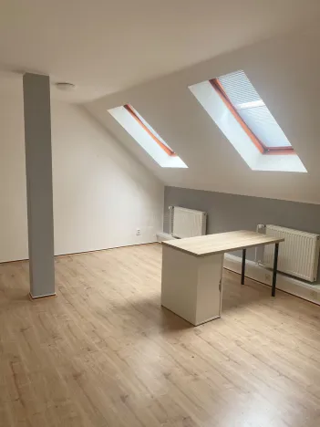 Pronájem kanceláře, Brno, Hlavní, 22 m2