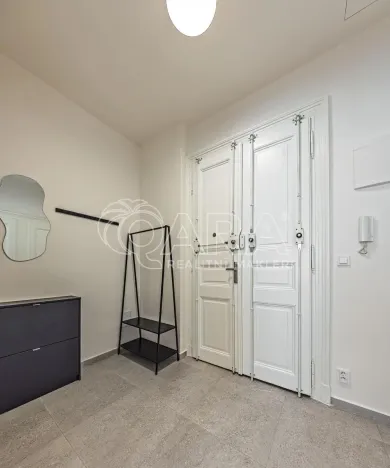 Pronájem bytu 2+kk, Praha - Vinohrady, Římská, 76 m2