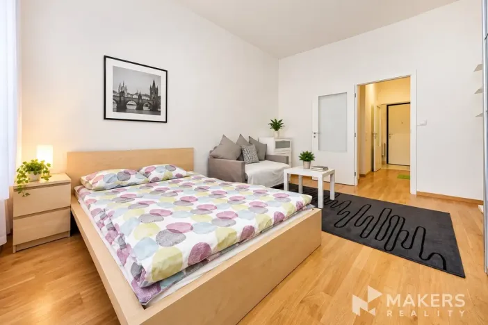 Prodej bytu 1+1, Praha - Smíchov, Plzeňská, 70 m2