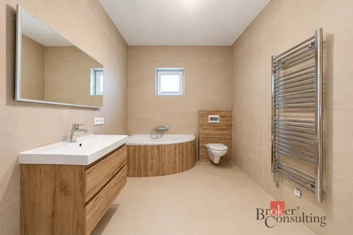 Prodej rodinného domu, Chvaletice, V Telčicích, 97 m2
