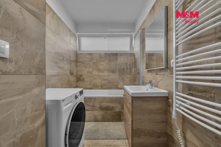 Pronájem bytu 2+kk, Pardubice - Zelené Předměstí, Pod Vinicí, 58 m2