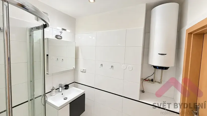Pronájem bytu 1+kk, Praha - Michle, Brtnická, 30 m2
