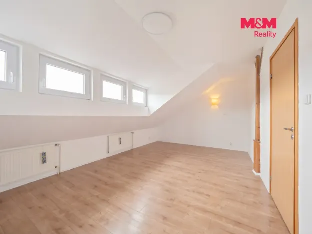 Pronájem bytu 3+kk, Praha - Libeň, Chlumčanského, 104 m2