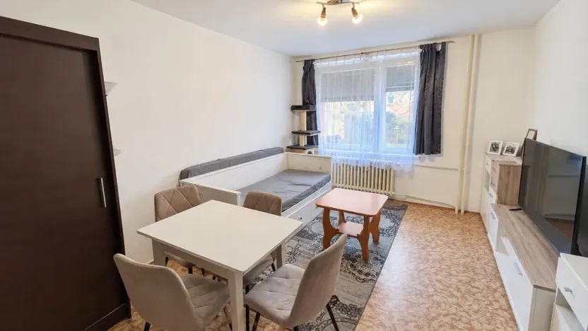 Pronájem bytu 1+kk, Podbořany, Kpt. Nálepky, 25 m2