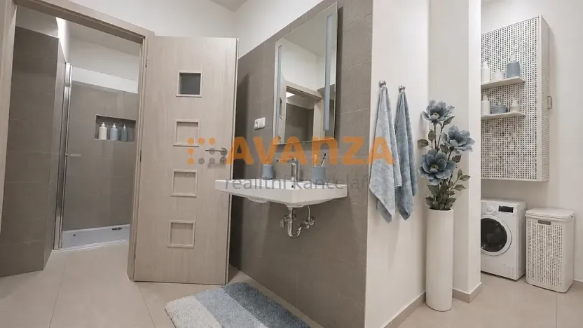 Prodej bytu 2+kk, Děčín, Divišova, 75 m2