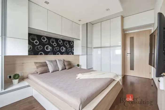 Pronájem bytu 3+kk, Praha - Dolní Měcholupy, Kryšpínova, 79 m2