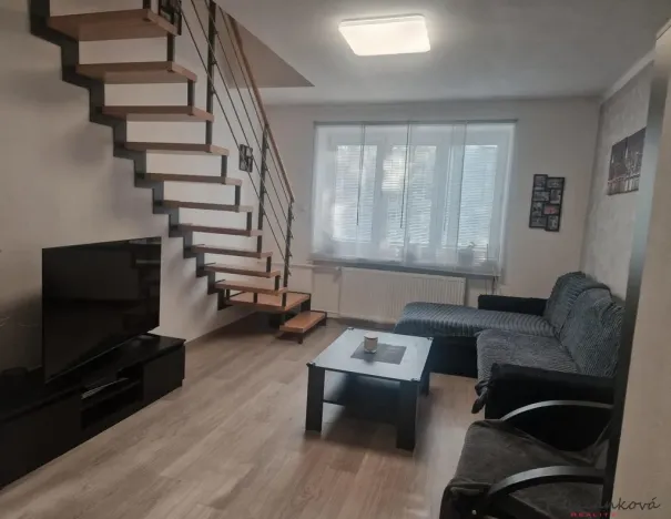 Prodej bytu 4+1, Napajedla, Lány, 112 m2