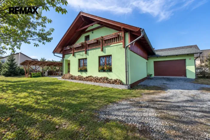Prodej rodinného domu, Ondřejov - Třemblat, Výstavní, 286 m2