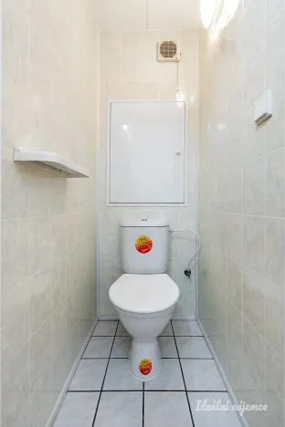 Pronájem bytu 2+kk, Praha, Ohradní, 42 m2