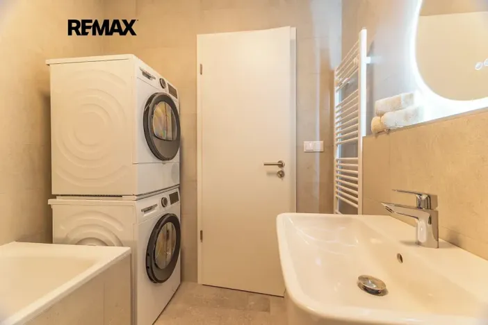 Pronájem bytu 2+kk, Praha - Hlubočepy, Divíškové, 50 m2