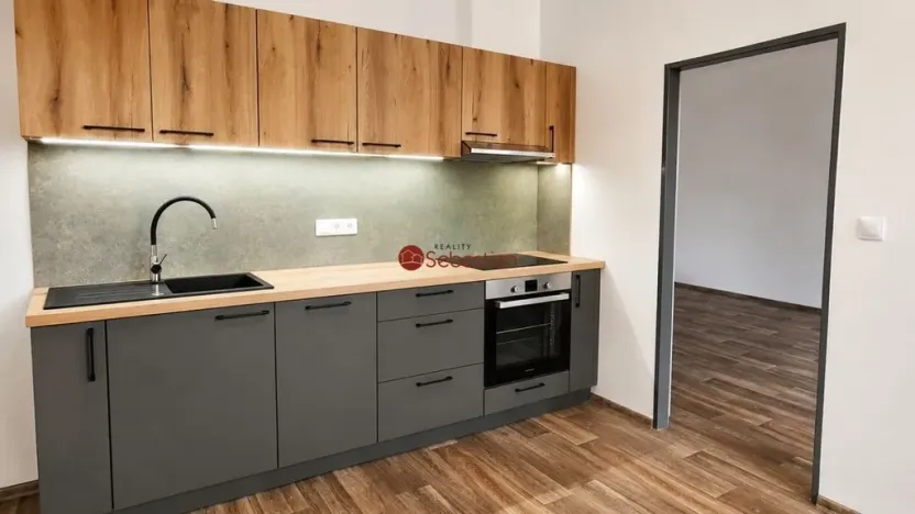 Pronájem bytu 1+kk, Pardubice, 53 m2