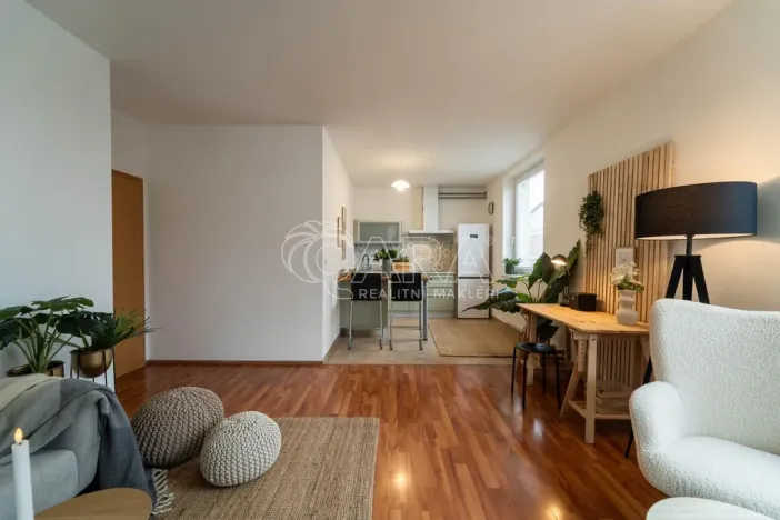 Prodej bytu 2+kk, Praha, Pastevců, 59 m2