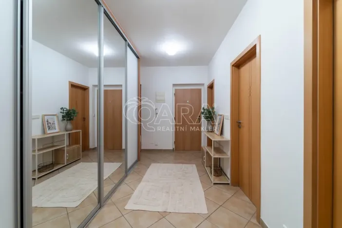Prodej bytu 2+kk, Praha, Pastevců, 59 m2