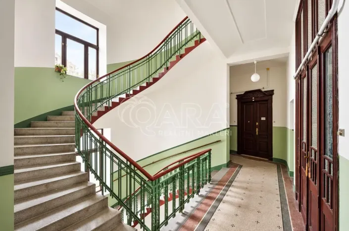 Pronájem bytu 2+1, Praha - Staré Město, Kaprova, 84 m2