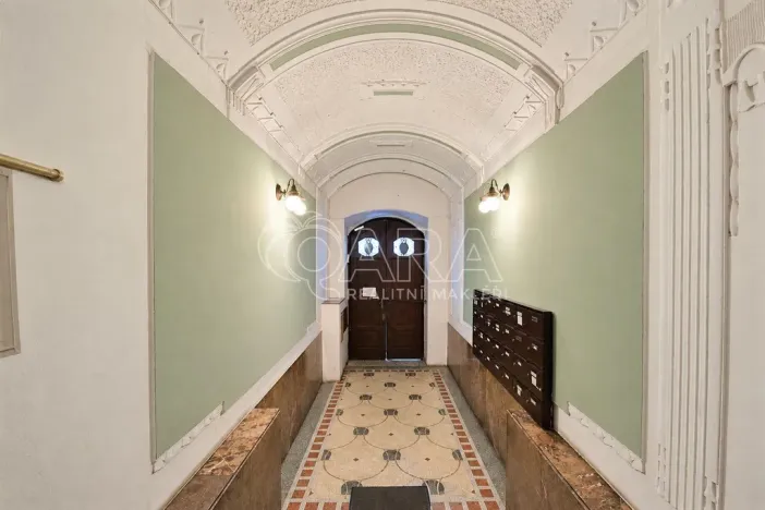 Pronájem bytu 2+1, Praha - Staré Město, Kaprova, 84 m2