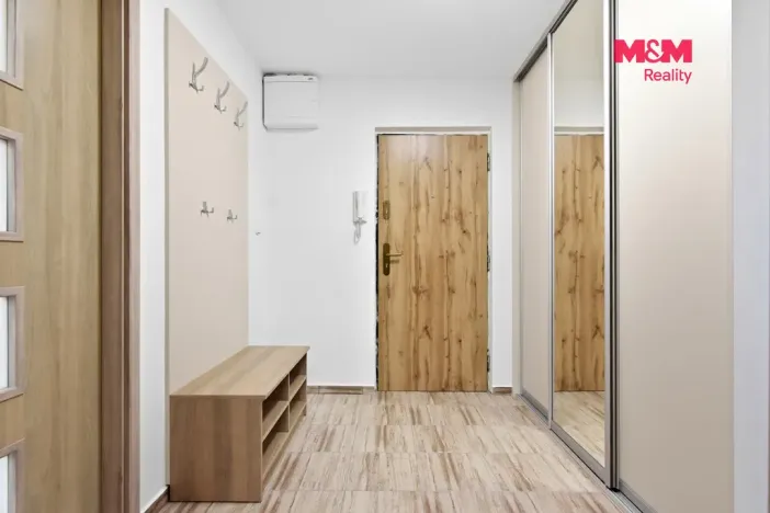 Pronájem bytu 2+kk, Mělník, Kosmonautů, 48 m2