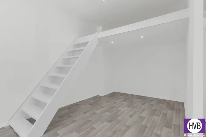 Prodej bytu 1+kk, Praha, Husitská, 30 m2