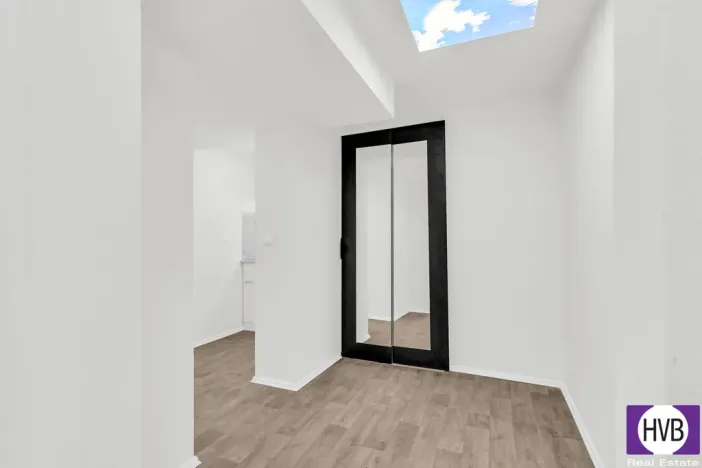 Prodej bytu 1+kk, Praha, Suchdolské náměstí, 14 m2