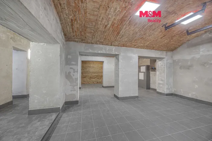 Prodej komerční nemovitosti, Praha, Seifertova, 110 m2