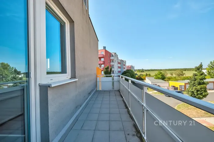 Pronájem bytu 1+kk, Praha - Kyje, Sicherova, 33 m2