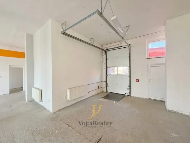 Pronájem obchodního prostoru, Olomouc, Holická, 144 m2