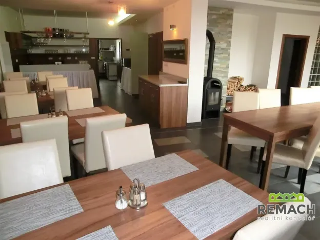 Pronájem ubytování, Blatnička, 830 m2