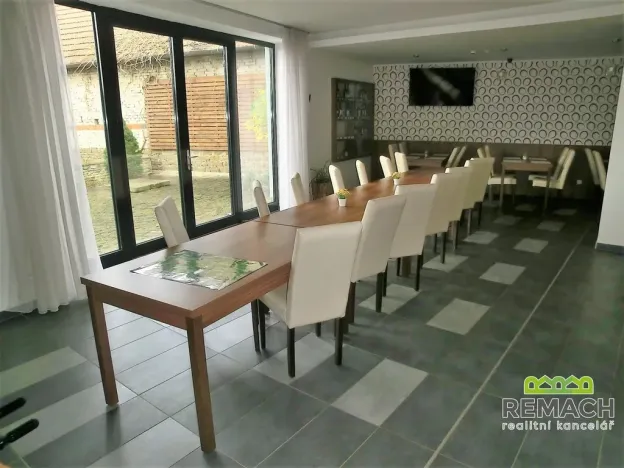 Pronájem ubytování, Blatnička, 830 m2