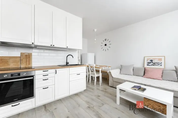 Pronájem bytu 2+kk, Praha - Hlubočepy, Lamačova, 32 m2