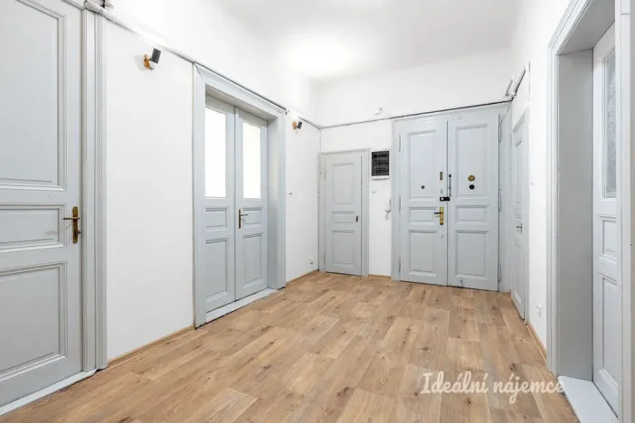 Pronájem bytu 3+1, Praha - Smíchov, Na bělidle, 98 m2
