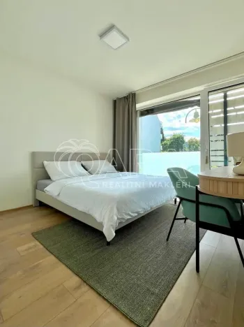 Pronájem bytu 2+kk, České Budějovice - České Budějovice 3, Nová, 73 m2