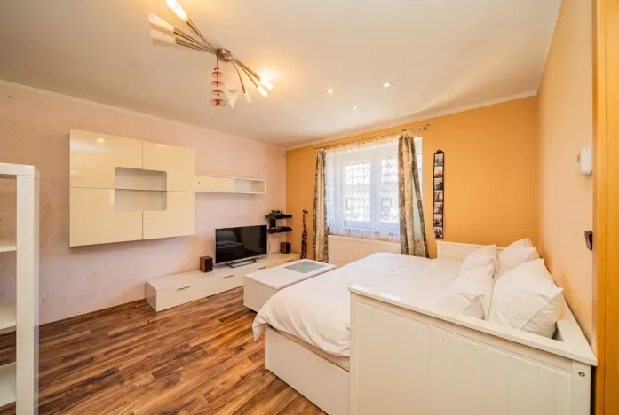 Prodej rodinného domu, Žáky, 130 m2
