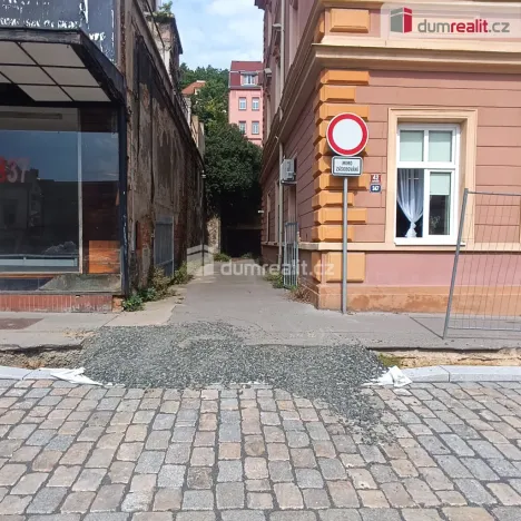 Pronájem bytu 2+kk, Děčín - Děčín IV-Podmokly, Teplická, 93 m2
