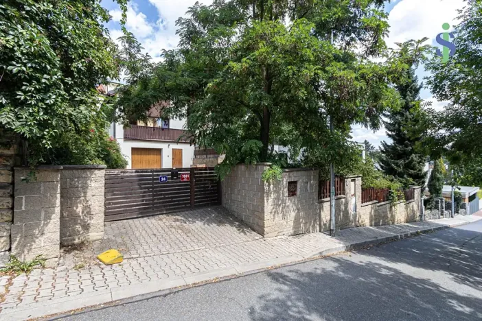 Pronájem rodinného domu, Praha - Kyje, Černičná, 150 m2