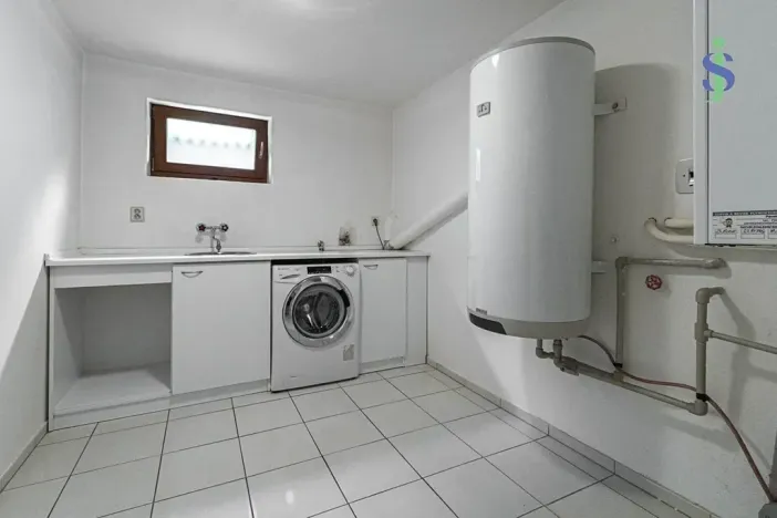 Pronájem rodinného domu, Praha - Kyje, Černičná, 150 m2