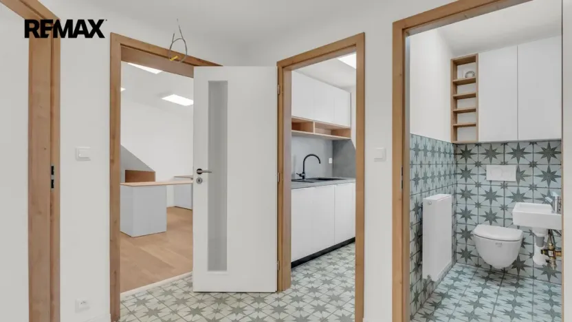 Prodej kanceláře, Třebíč - Stařečka, Sucheniova, 410 m2