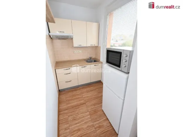 Pronájem bytu 1+1, Praha - Modřany, Botevova, 31 m2