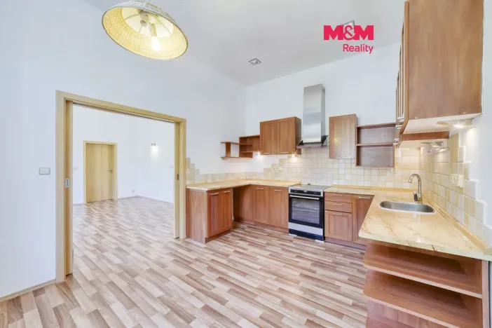 Pronájem bytu 2+1, Mariánské Lázně, Hlavní třída, 64 m2