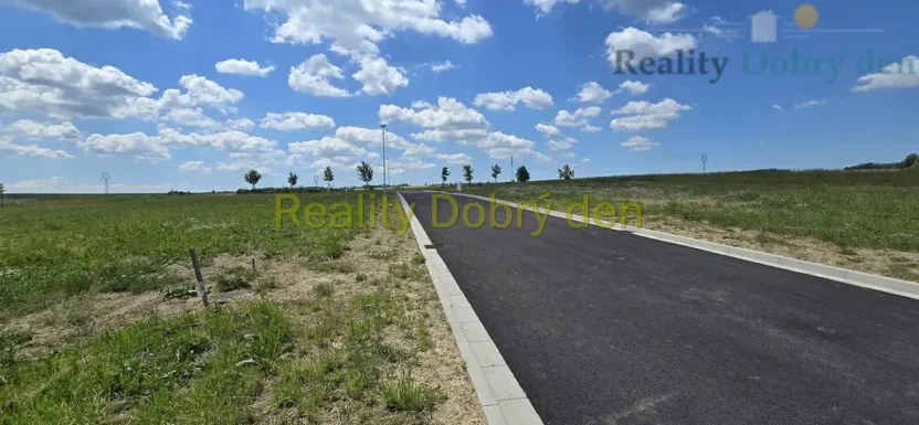 Prodej pozemku pro bydlení, Melč, 744 m2