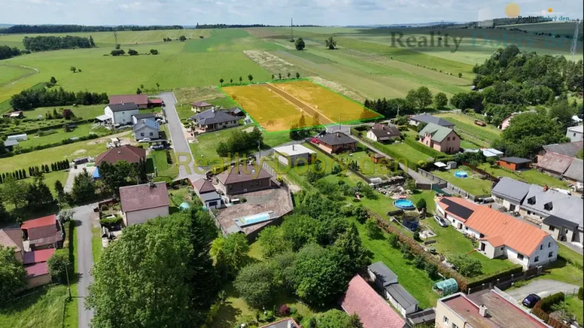 Prodej pozemku pro bydlení, Melč, 744 m2