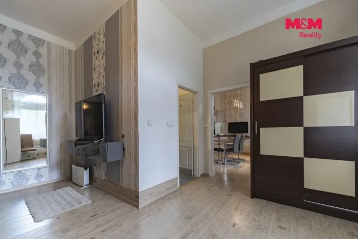 Prodej bytu 5+1, Karlovy Vary, nábřeží Jana Palacha, 340 m2