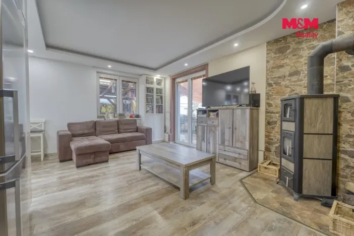 Prodej rodinného domu, Zápy, 181 m2