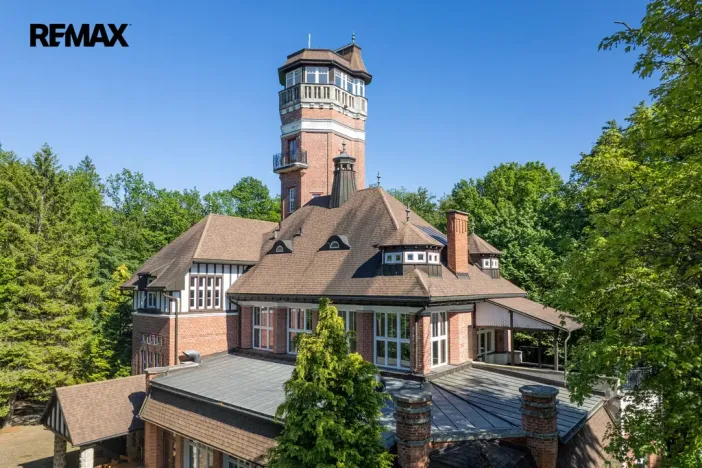 Prodej ubytování, Karlovy Vary, Sovova stezka, 1500 m2