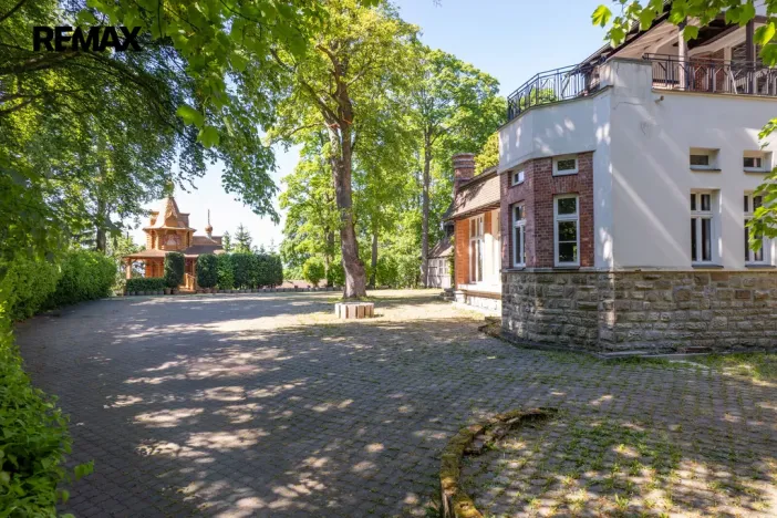 Prodej ubytování, Karlovy Vary, Sovova stezka, 1500 m2
