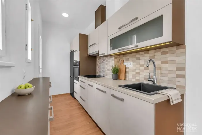 Pronájem bytu 2+kk, Hradec Králové, Škroupova, 45 m2
