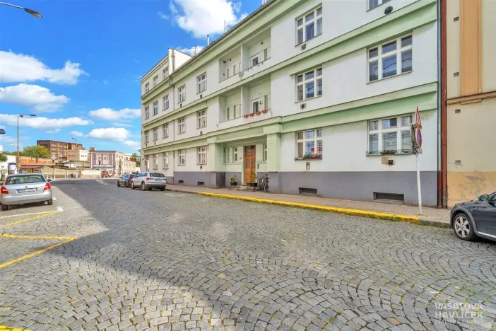 Pronájem bytu 2+kk, Hradec Králové, Škroupova, 45 m2