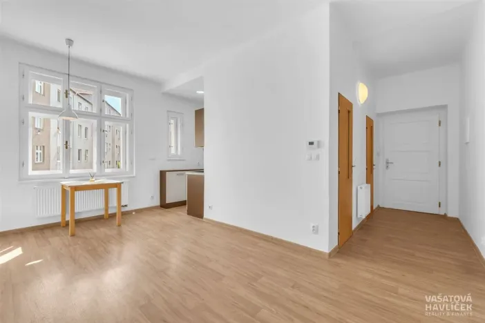 Pronájem bytu 2+kk, Hradec Králové, Škroupova, 49 m2
