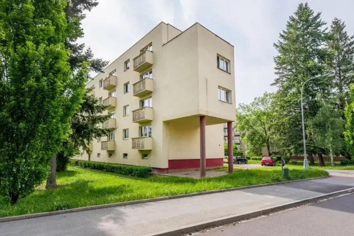 Pronájem bytu 2+1, Hradec Králové, Labská kotlina, 55 m2