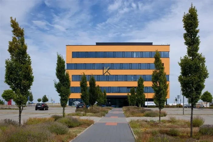 Pronájem kanceláře, Praha - Horní Počernice, Do Čertous, 550 m2